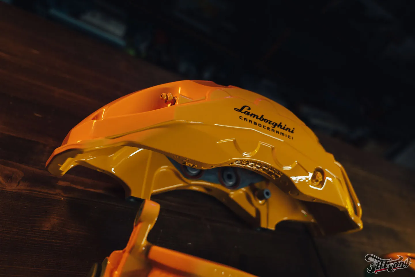 Окрасили суппорта для Lamborghini Urus